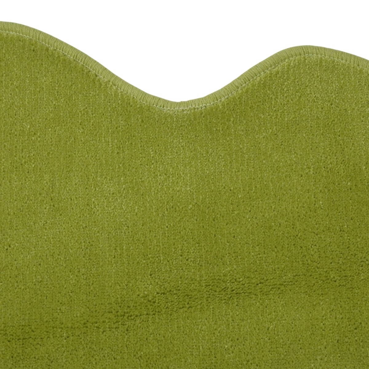 非対称な形のトイレマット