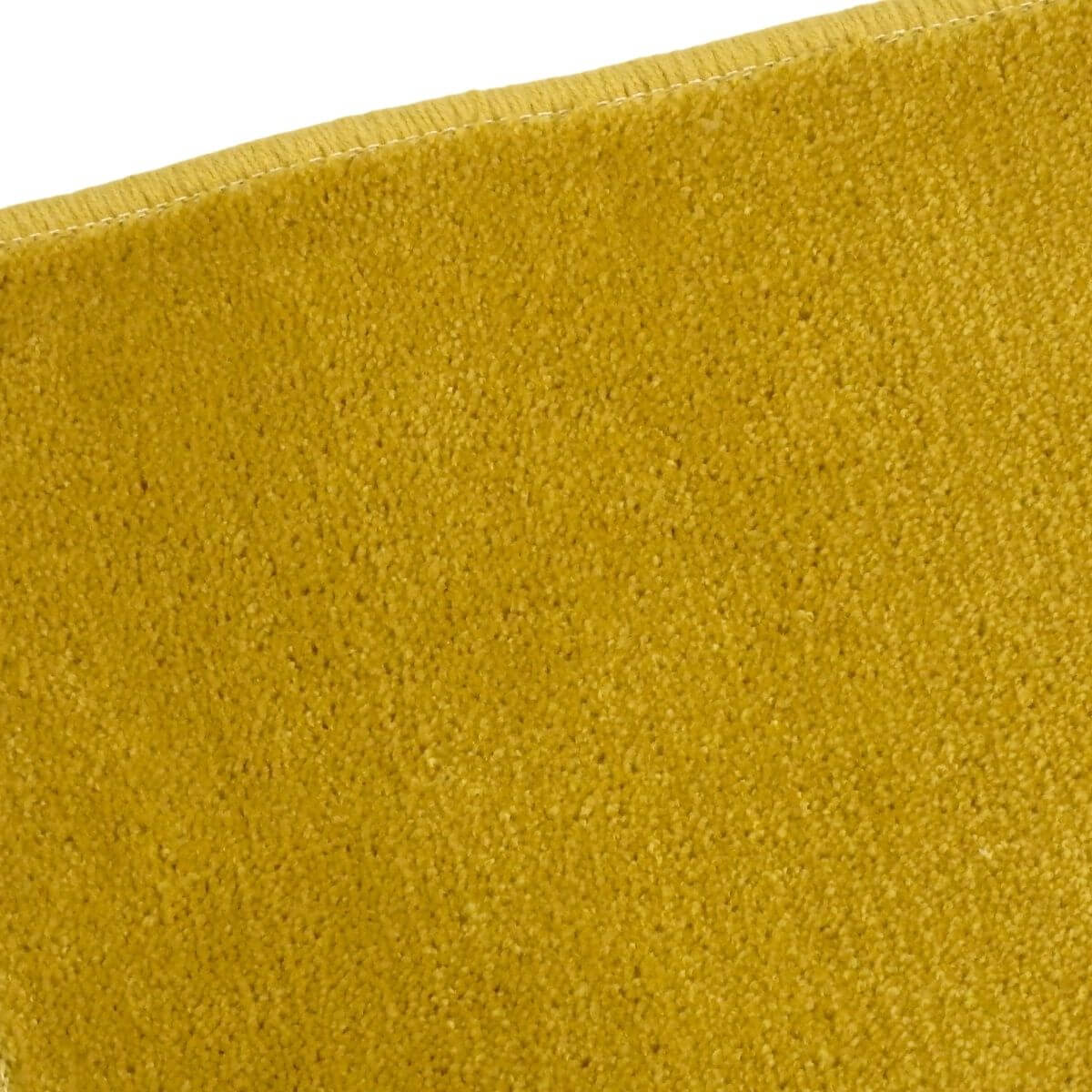 小さなアクセントマット。あがりかまちにも。