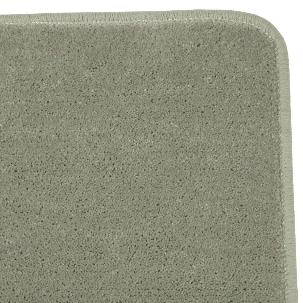 シルバーグレーのバスマット