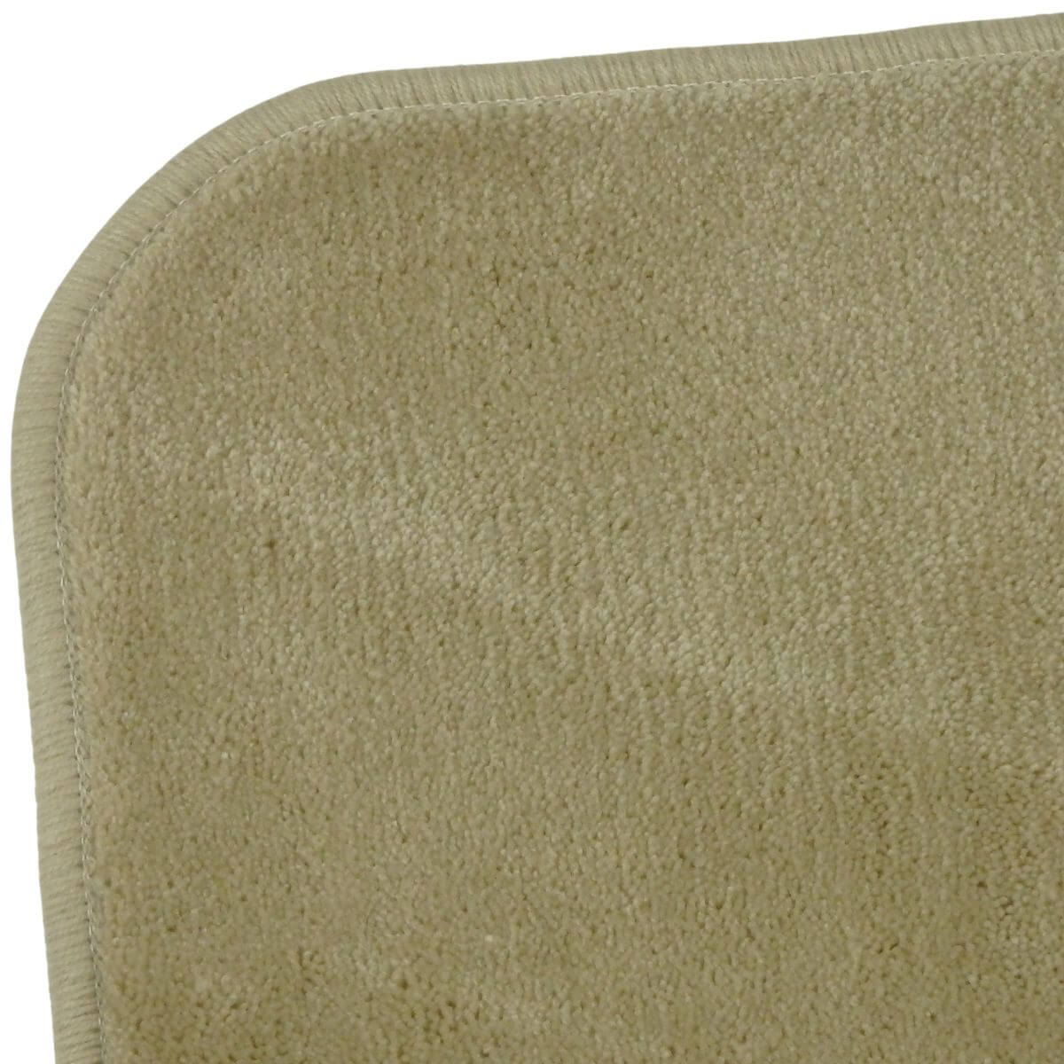 ちいさなベージュ系長方形マット