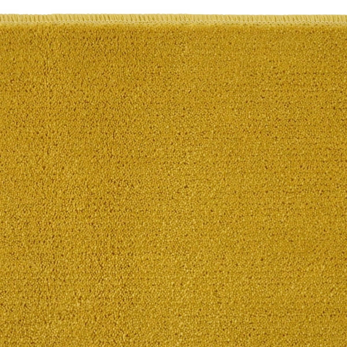 長方形のゴールド色バス、洗面台におすすめのマット